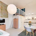 Great 1-Room Loft