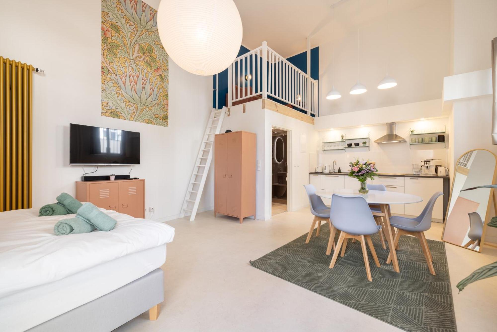 Great 1-room Loft Berlin